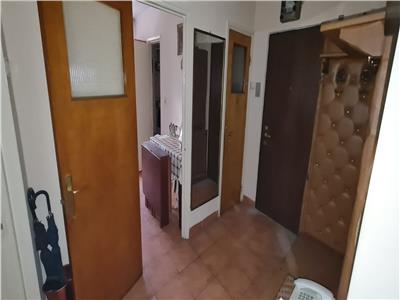 apartament de 4 camere titan Bucuresti