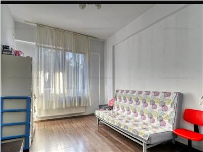 vanzare apartament 3 camere jiului Bucuresti